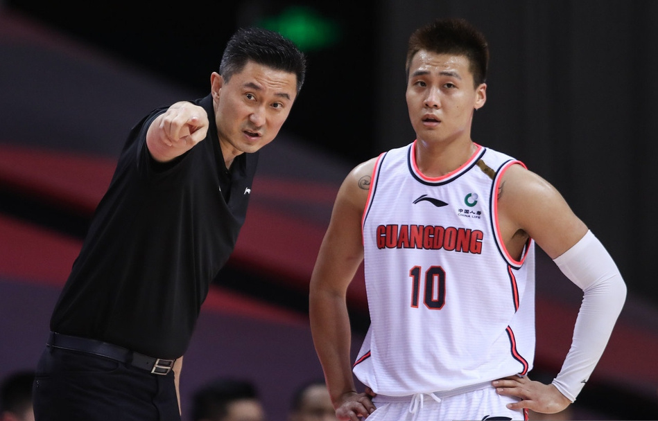 中国男篮的, 周琦明显不